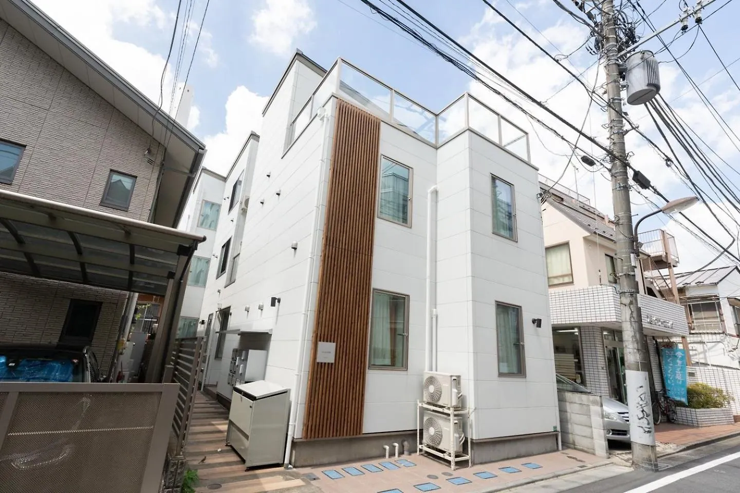 Verde Ikebukuro Tokyo Apartment